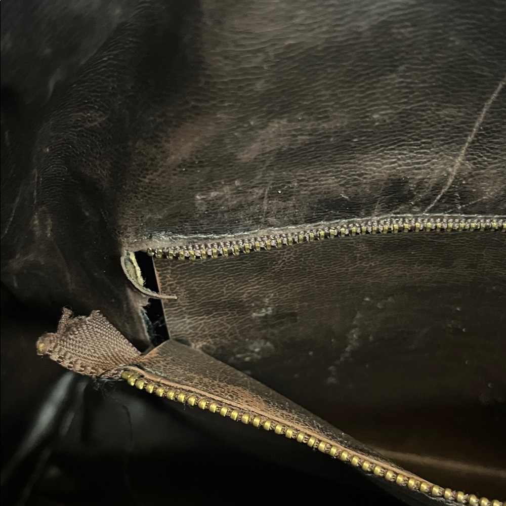 Mario Valentino Handbag - Picture 10 of 12